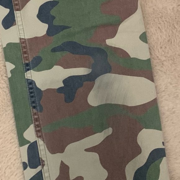 camo cargo pants - Picture 3 of 3